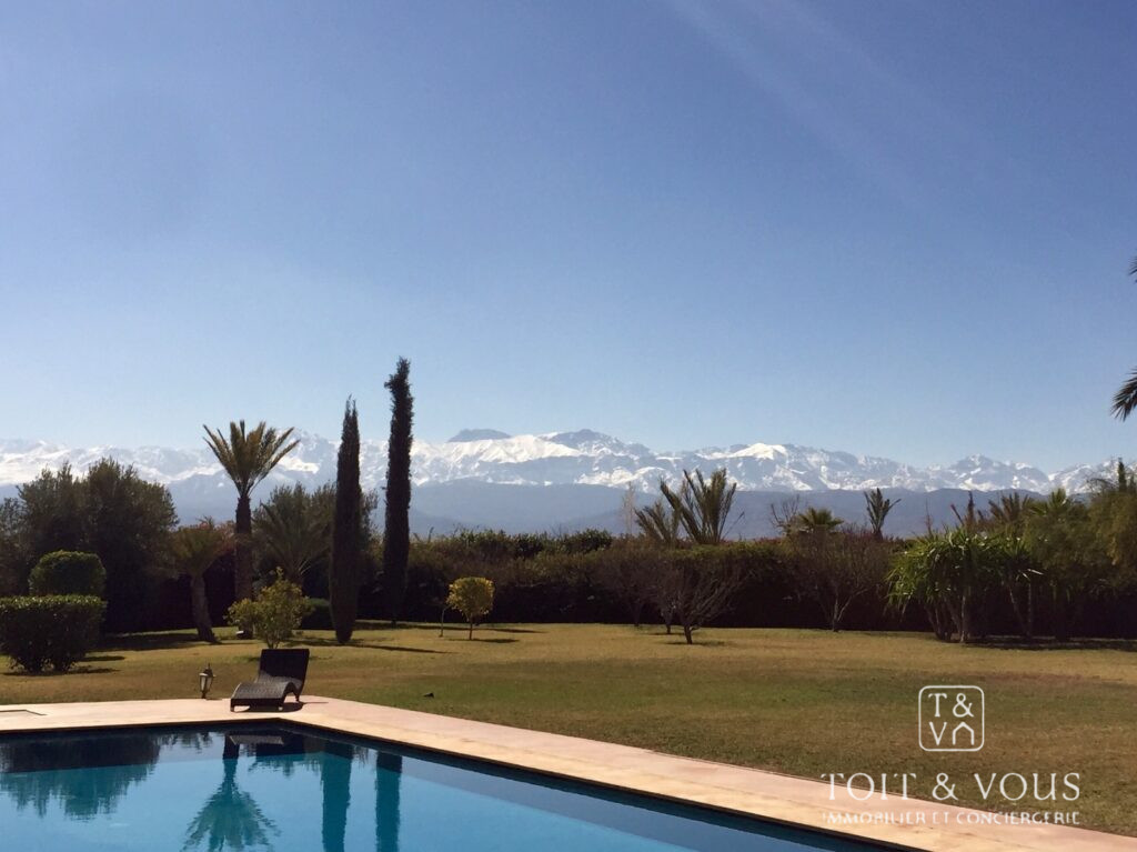 Villa de Prestige avec Piscine et Vue sur l’Atlas à Vendre sur la Route de l’Ourika – Marrakech
